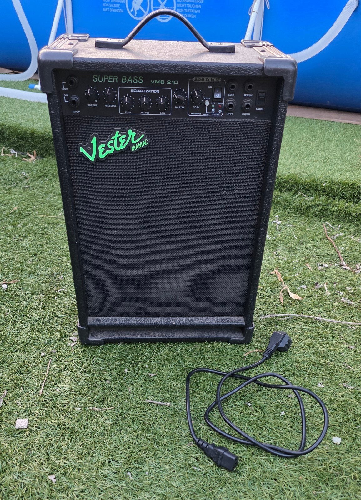 Vester Maniac Super Bass VMB 210 basversterker, Ophalen of Verzenden, Gebruikt, Basgitaar, Minder dan 50 watt