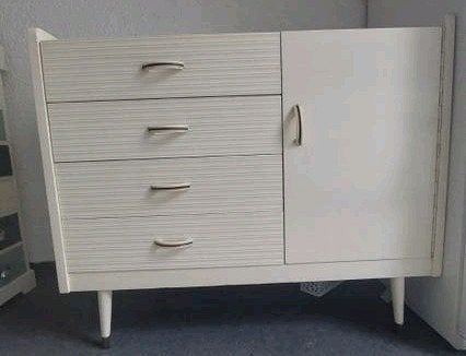 Authentieke jaren '50-'60 commode met lades en deurtje, Ophalen