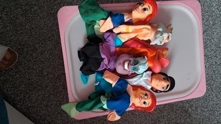 Verschillende poppen, Ophalen of Verzenden, Zo goed als nieuw