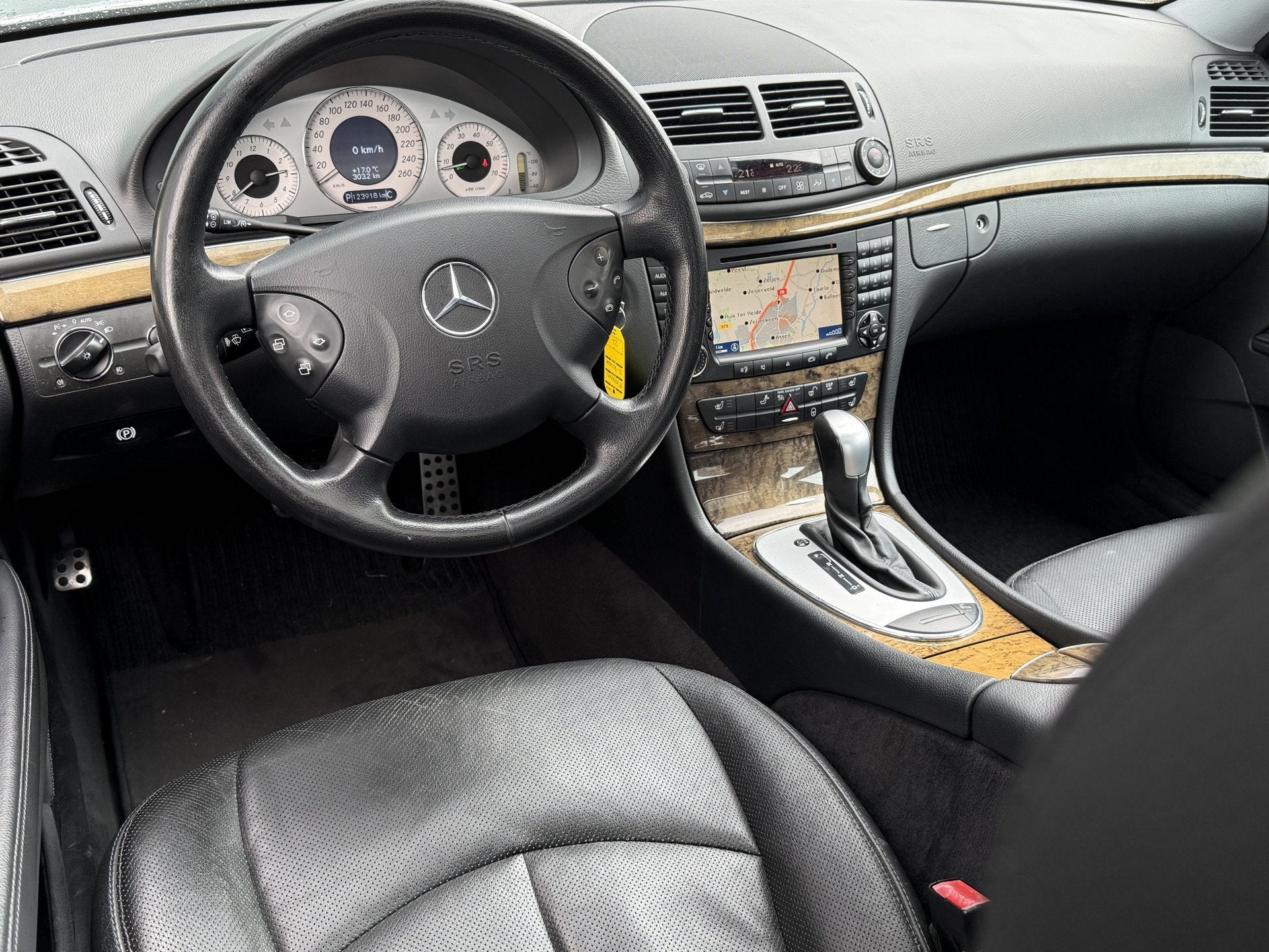 Mercedes-Benz E-Klasse BWJ 2005 280 232 PK Avantgarde AUTOMA, Auto's, Automaat, Gebruikt, Met garantie (alle), Bedrijf