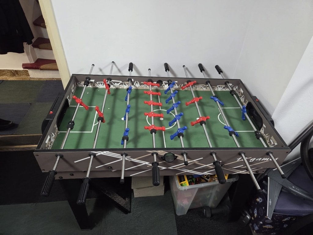 GRATIS: Multispeltafel (Tafelvoetbal, Pool, Airhockey), Sport en Fitness, Ophalen, Gebruikt, Pooltafel