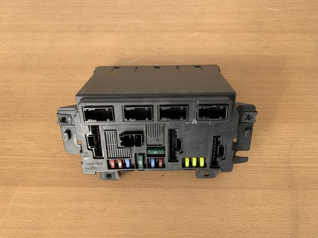 zekeringkast fiat panda 2003 tot 2012 interieur 51740049, Auto-onderdelen, Gebruikt, -, -, Ophalen of Verzenden