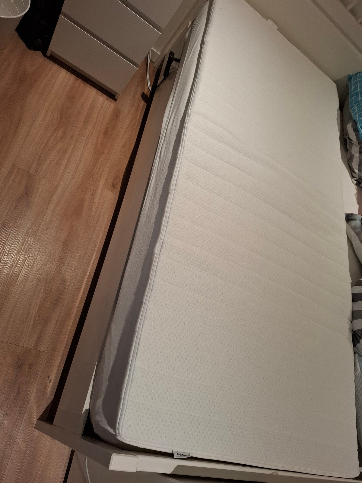 IKEA Nisseholm matrastopper 90x200, Ophalen, Gebruikt, 90 cm, Eenpersoons