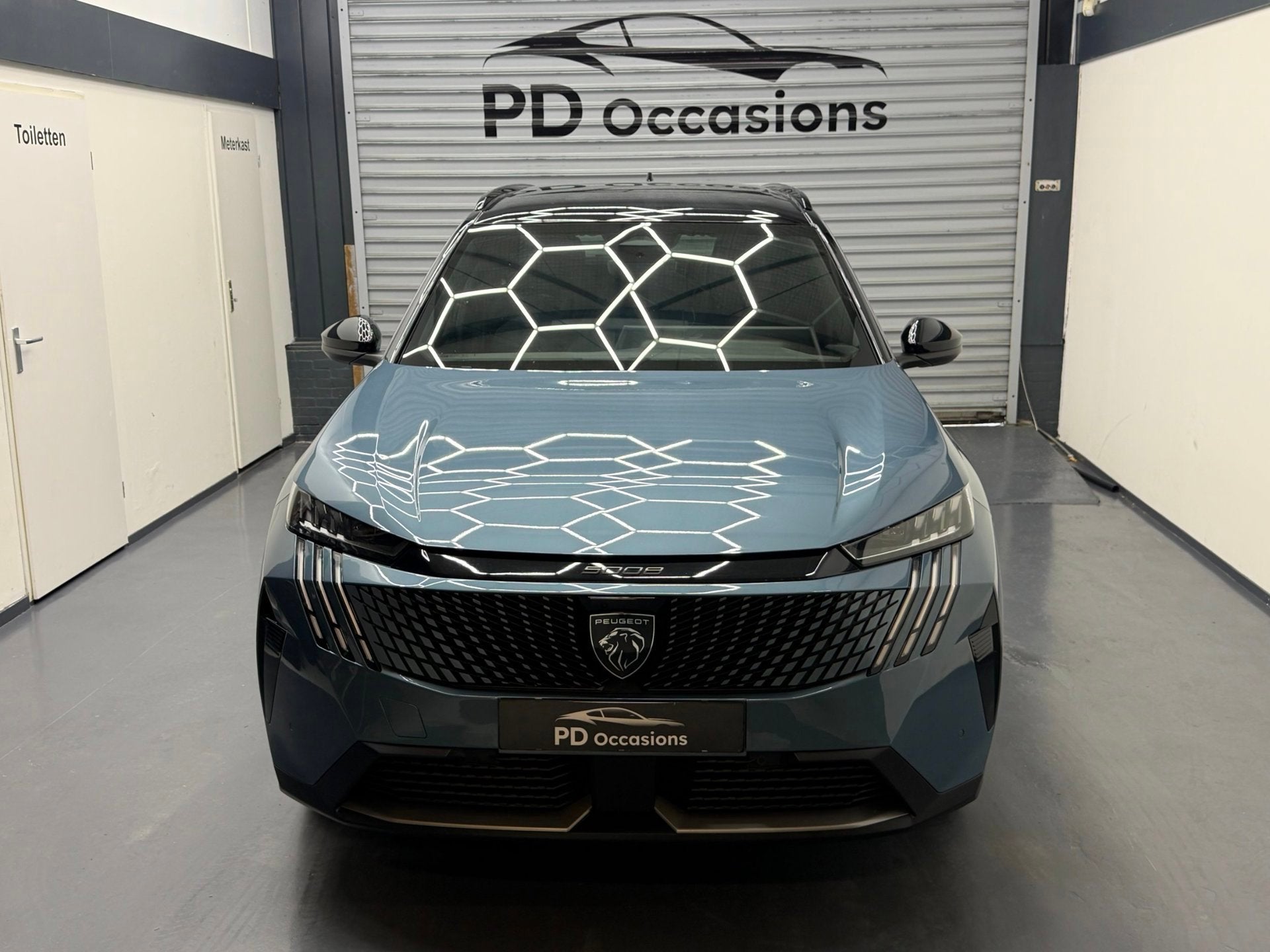 Peugeot 5008 1.2 Hybrid 145 GT 7p - (360) Camera - ACC - Ele, Auto's, Gebruikt, Zwart, 1199 cc, Blauw