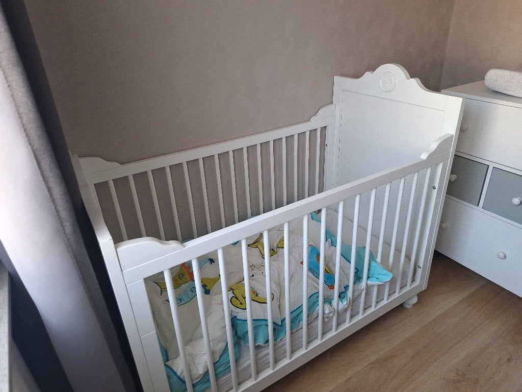 baby ledikant, Ophalen, Zo goed als nieuw, Ledikant