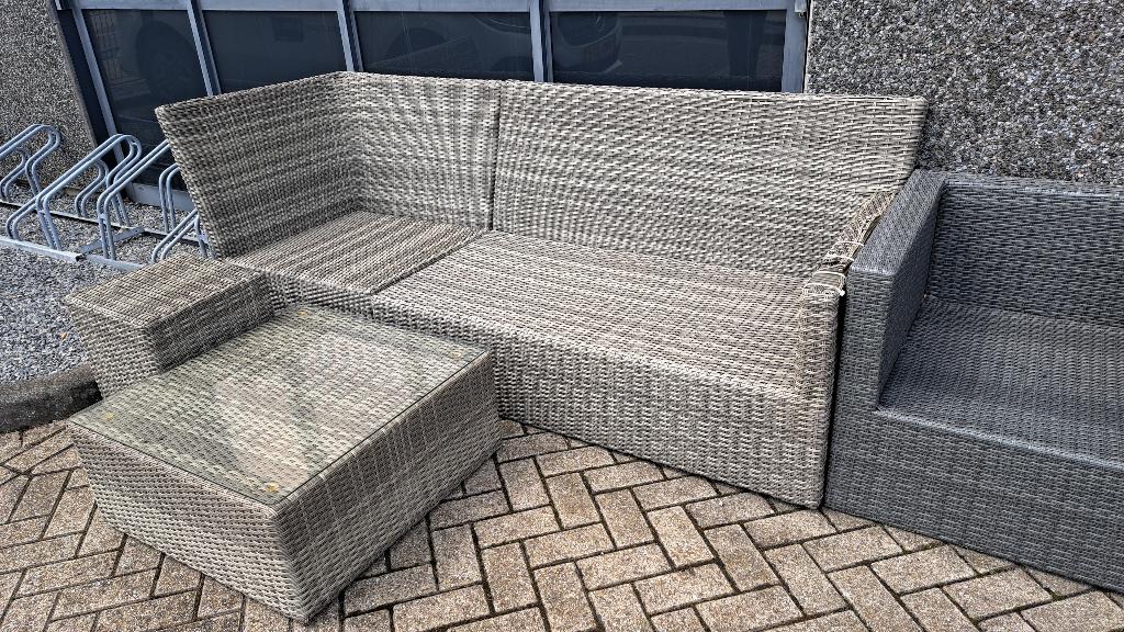 Loungeset, Ophalen, 4 zitplaatsen, Kunststof, Gebruikt