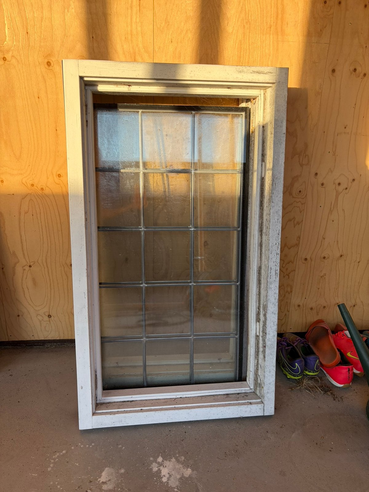 Kozijnen twee stuks + glas en lood (lek), Gebruikt, Raamkozijn, Minder dan 75 cm, Hout