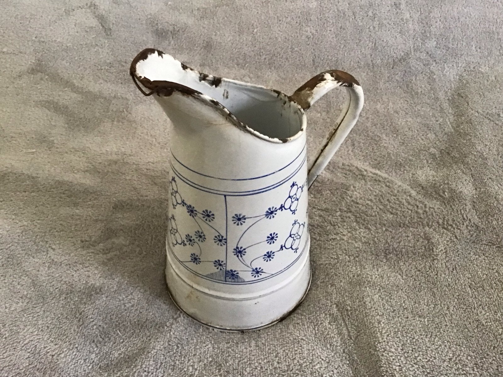 Antieke emaille kan met blauw decor, Ophalen of Verzenden