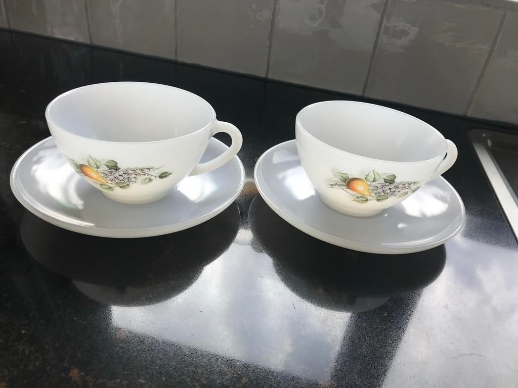 Vintage Arcopal Soepkommen/Theekoppen met Fruitmotief (4 st., Ophalen of Verzenden