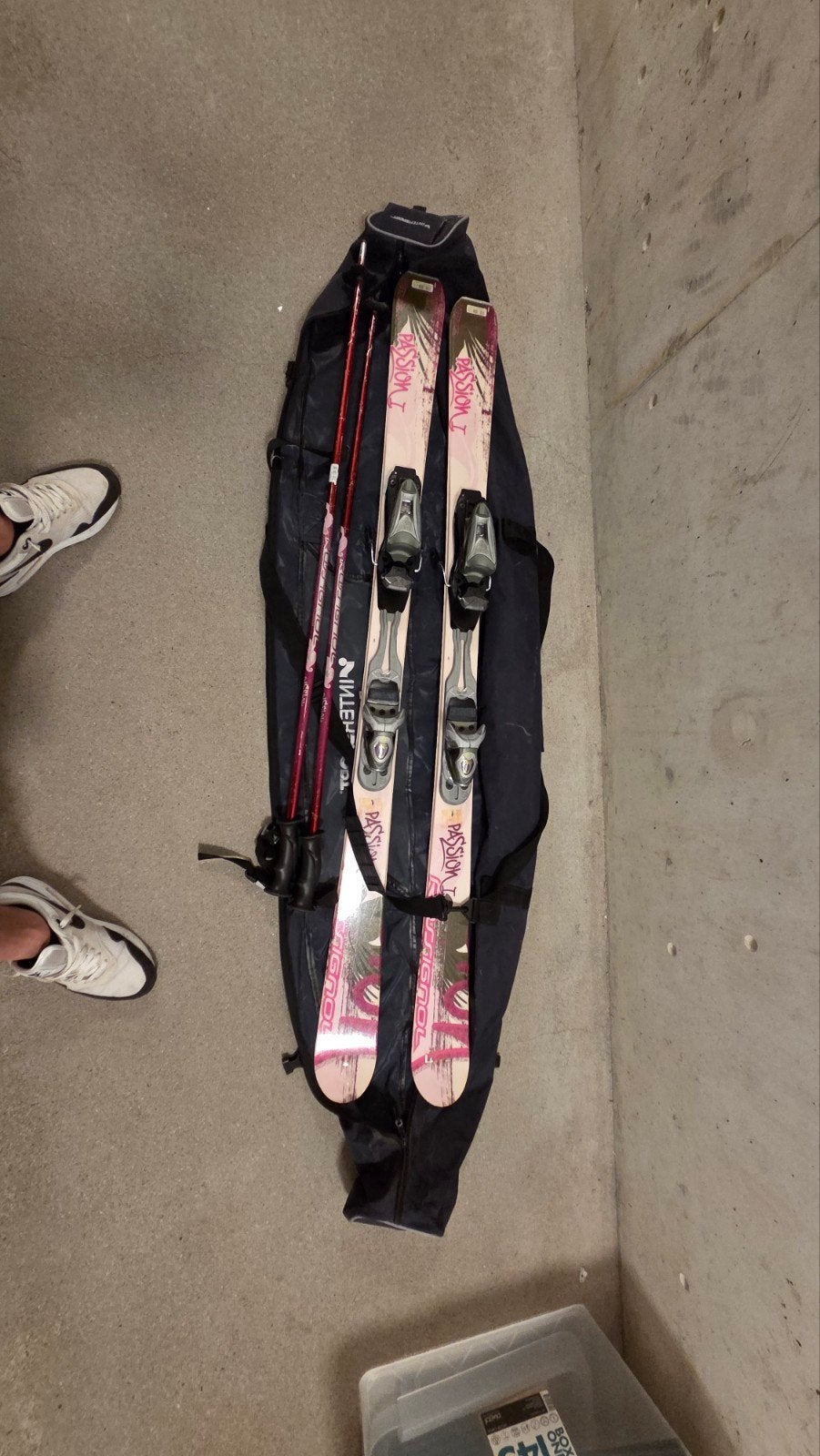 Rossignol Passion I ski's met bindingen, skistokken en tas., Ophalen, 140 tot 160 cm, Gebruikt, Rossignol