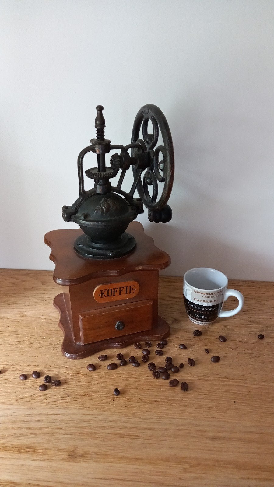 Leuke Vintage koffiemolen, Antiek en Kunst, Antiek | Keukenbenodigdheden, Ophalen of Verzenden