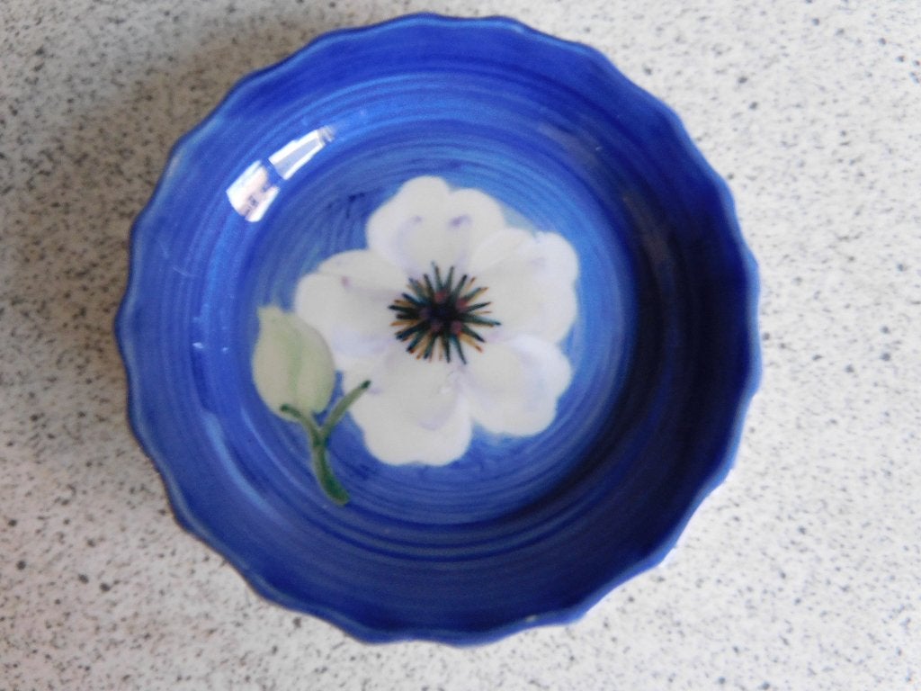 Bord 9 cm. Viool Vic's Handpainted, Overige merken, Ophalen of Verzenden, Zo goed als nieuw, Bord(en)