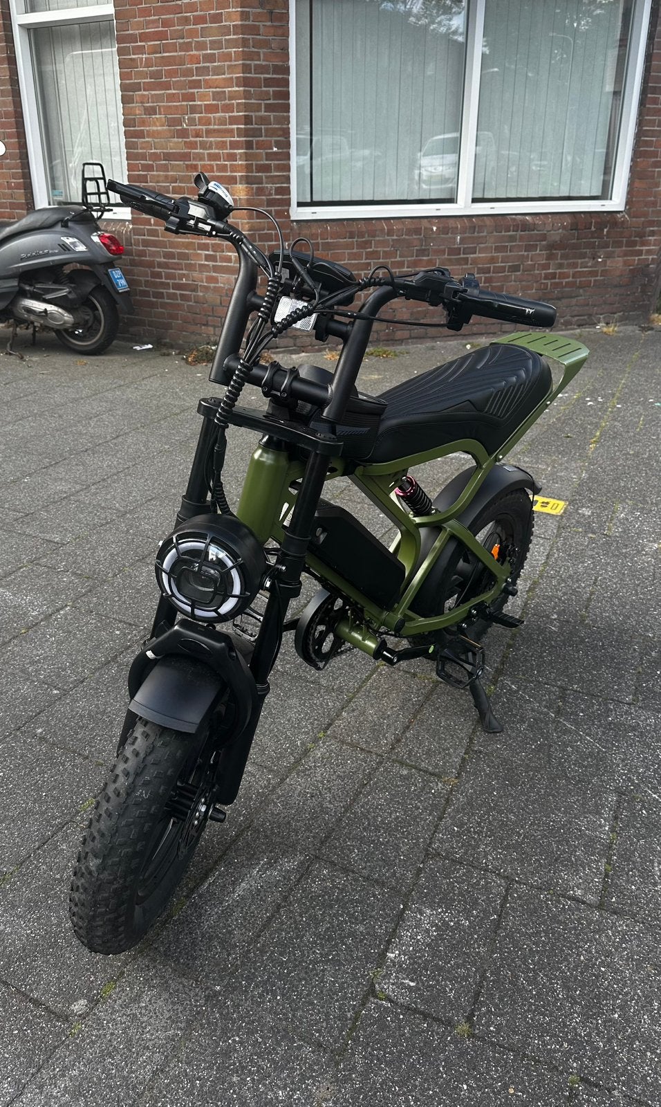 V20 Mini fatbike, 59 cm of meer, Ophalen, Zo goed als nieuw, Overige merken