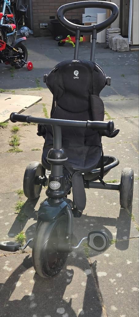 Q Play Cosy 4-in-1 Driewieler - Zwart, Ophalen, Zo goed als nieuw, Loopvoertuig