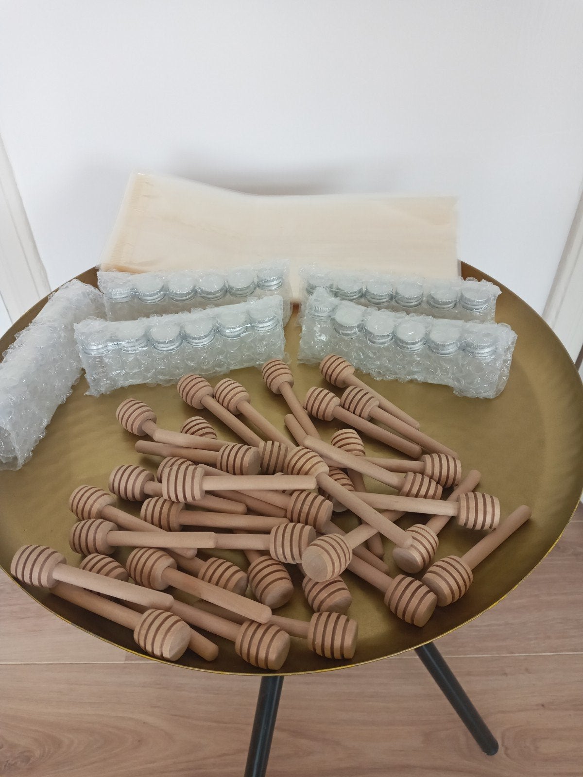 38 mini houten honinglepels 8cm.l, 30 mini flesjes 3.5cm.hg, Ophalen of Verzenden, Nieuw, Overige typen