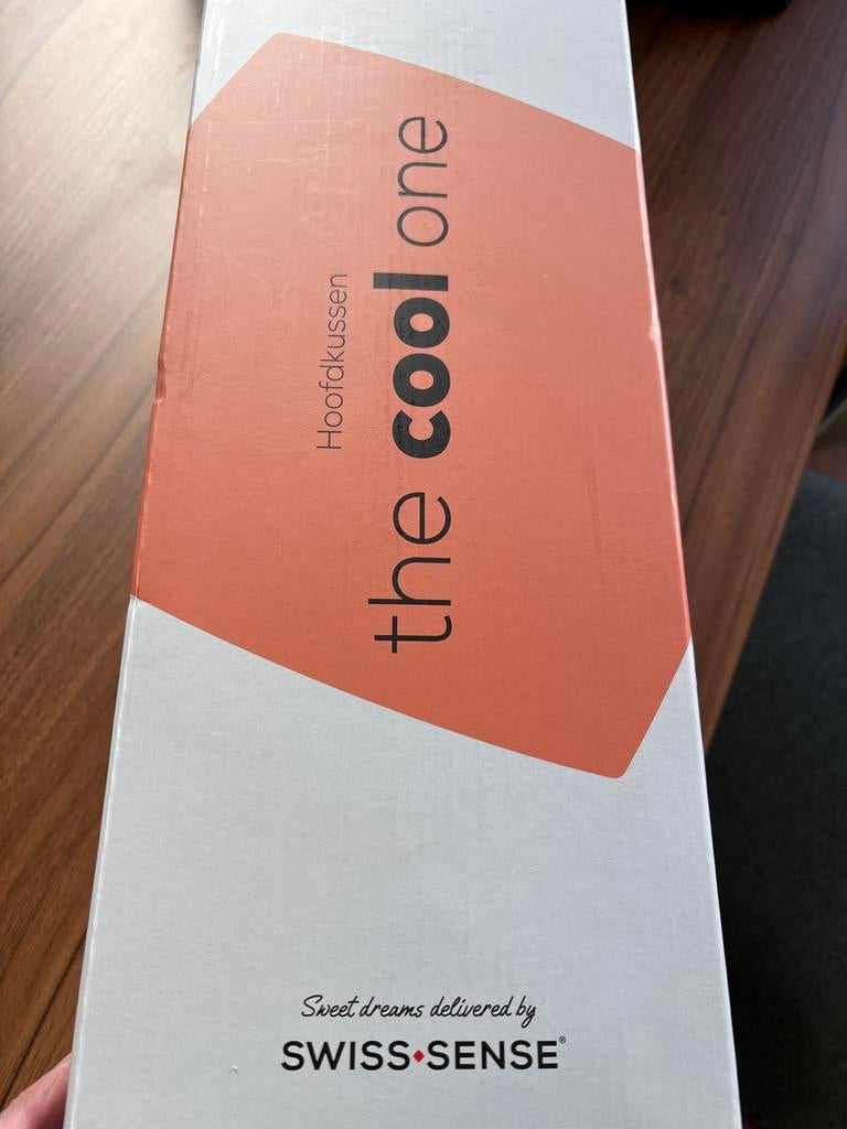 Aanpasbaar Hoofdkussen The Cool One - Swiss Sense, Eenpersoons, Wit, Nieuw, Ophalen of Verzenden