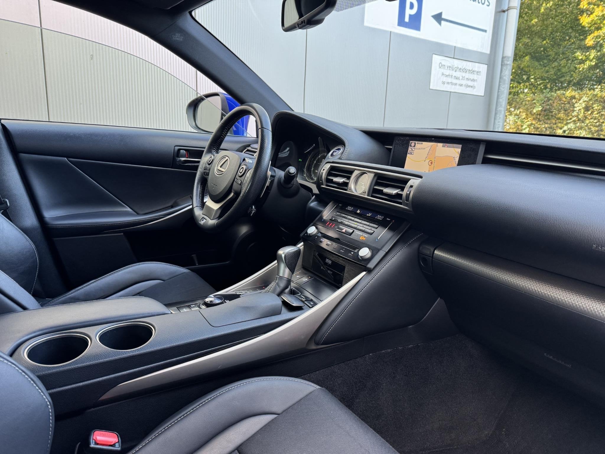 Lexus IS 300h F Sport *Mark Levinson *VOL DEALER ONDERHOUDEN, Auto's, Automaat, Euro 5, Achterwielaandrijving, Gebruikt