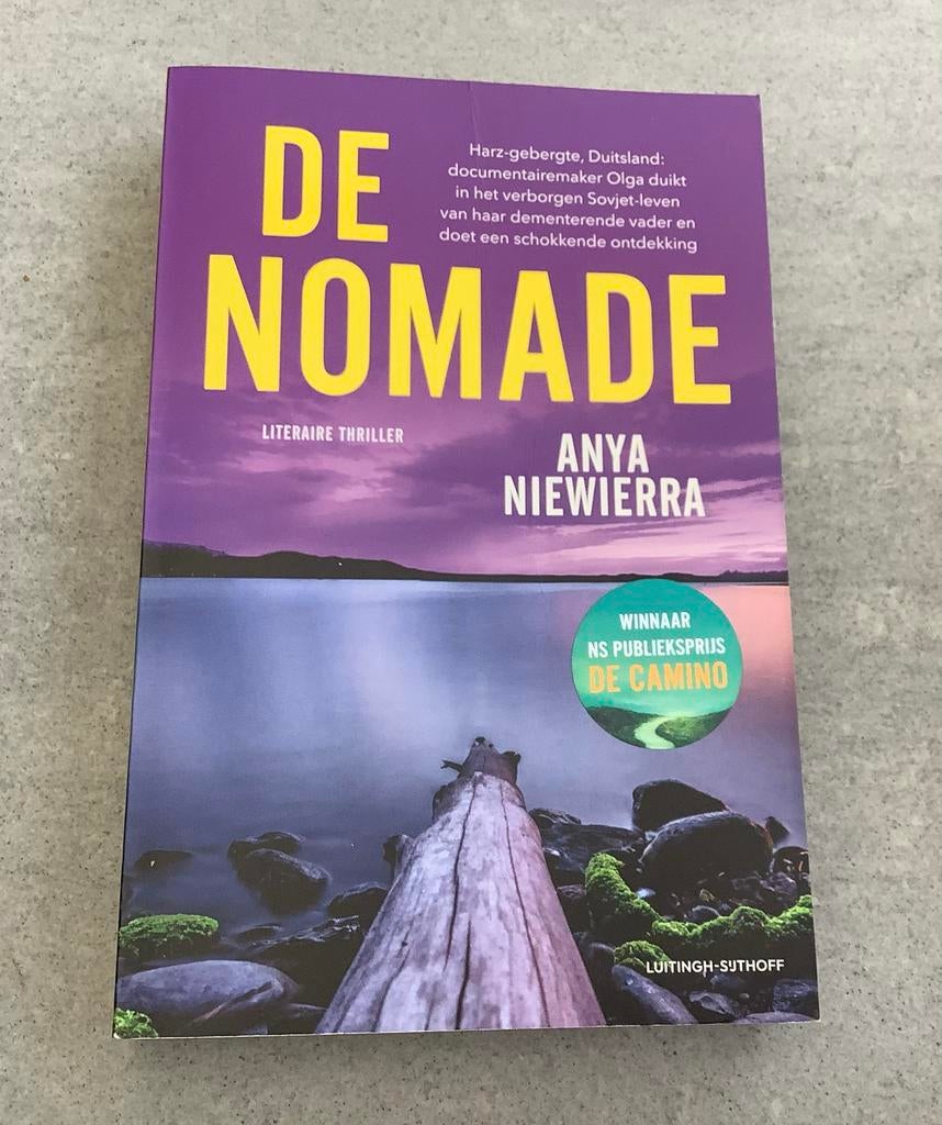 De Nomade - Anya Niewierra (Literaire thriller), Boeken, Thrillers, Ophalen of Verzenden, Gelezen, Nederland