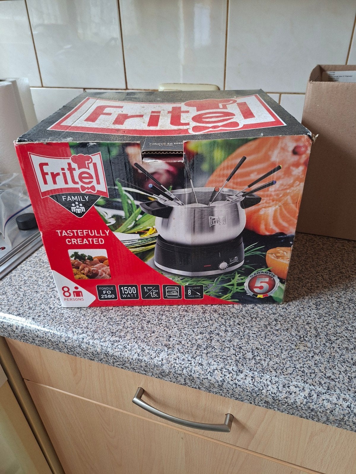 Fritel Fondue FO 2580 - 8 personen, 1500W, Ophalen, Zo goed als nieuw