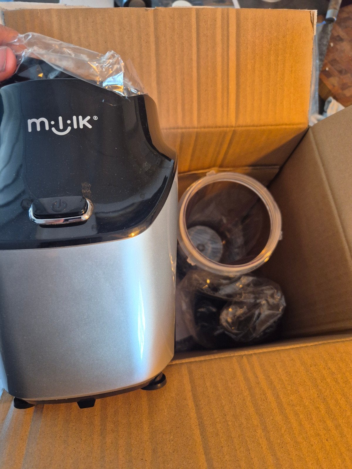 Mililk Blender 1000W met 2 To Go Bekers - Nieuw in doos, Witgoed en Apparatuur, Blenders, Ophalen of Verzenden, Nieuw, Blender to go