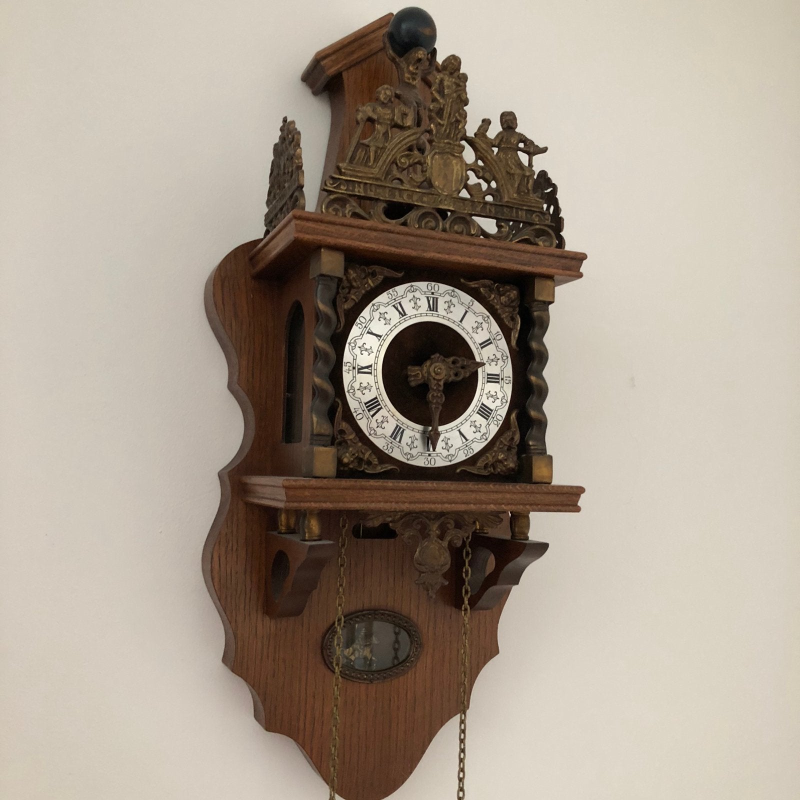 Oude Zaanse klok “Nu elck syn sin”, Antiek en Kunst, Antiek | Klokken, Ophalen