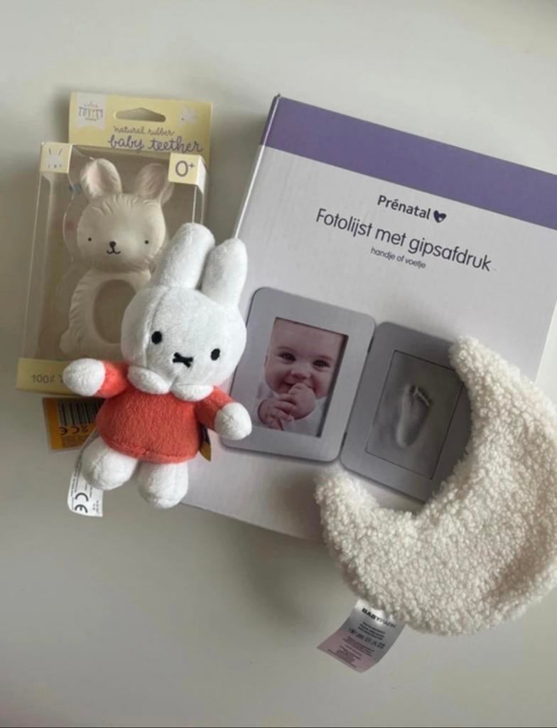 Kraamcadeau set: Nijntje, bijtring & gipsafdruklijst, Ophalen of Verzenden, Nieuw, Kraamcadeau