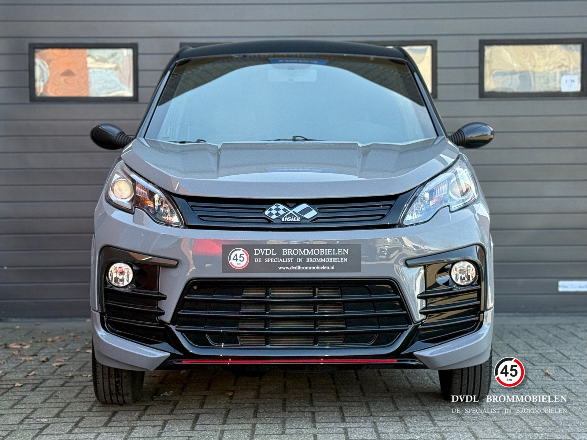 Ligier JS60 Sport Ultimate Brommobiel 2021 1eig 17dkm CARPLA, Gebruikt, DVDL Brommobielen, Staarten 32
5281PL  Boxtel, NL, Info@dvdlbrommobielen.nl