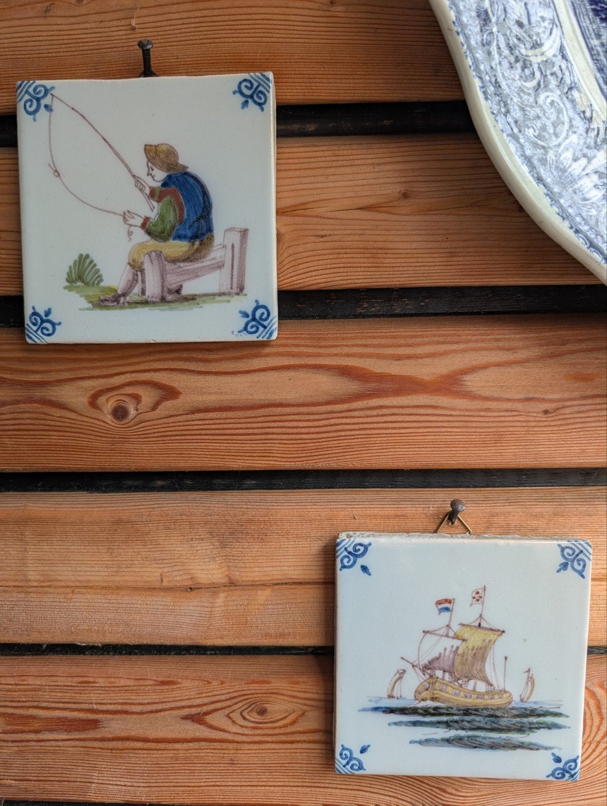 Royal Tichelaar Makkum Delft blauwe tegels met visser en sch, Antiek en Kunst, Ophalen of Verzenden