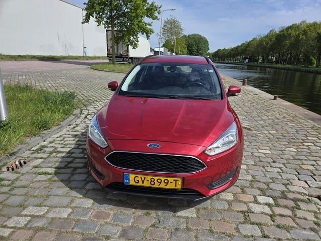 Ford Focus 1.0 Ecoboost 74KW Wagon 2015 Rood, Startonderbreker, 100 pk, Origineel Nederlands, Handgeschakeld