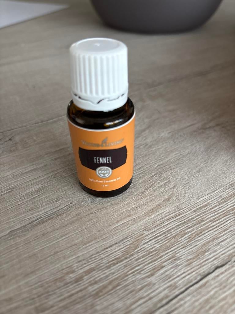Young Living Fennel Essentiële Olie 15ml, Sieraden, Tassen en Uiterlijk, Ophalen of Verzenden, Nieuw, Bodylotion, Crème of Olie