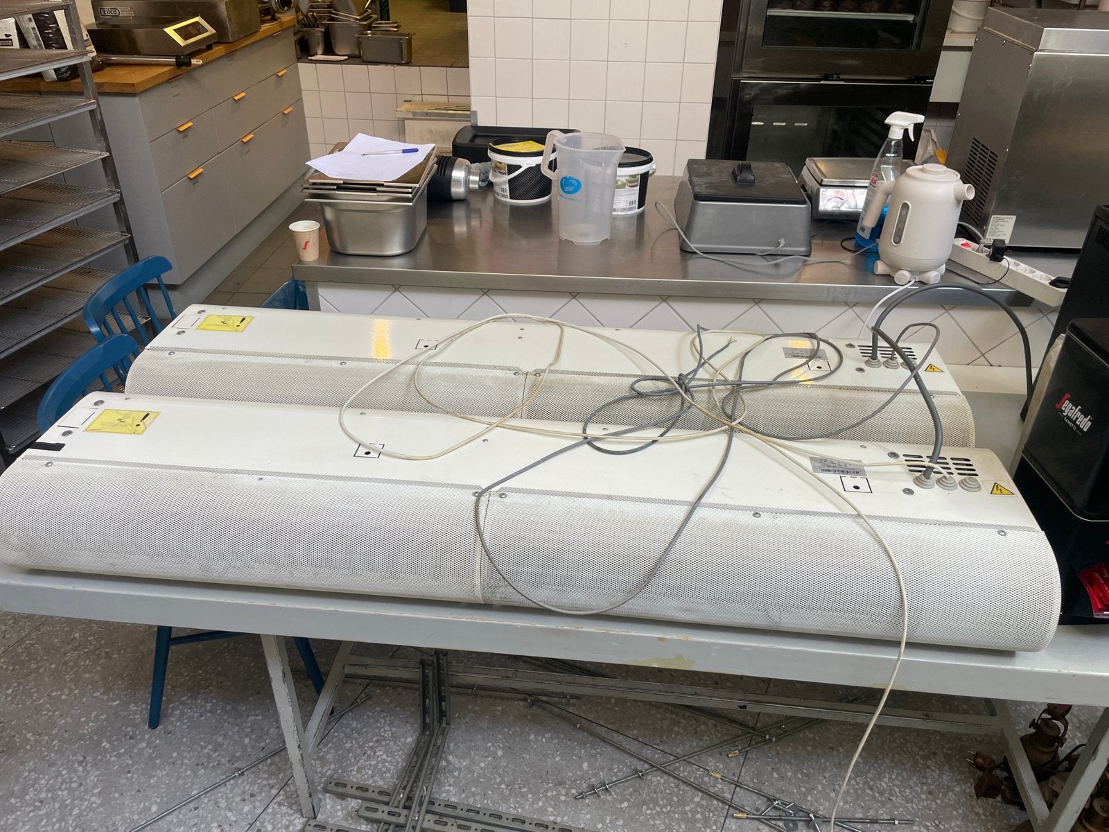 2x Luchtgordijn - Ideaal voor horeca of winkel, Ophalen, Gebruikt, Overige