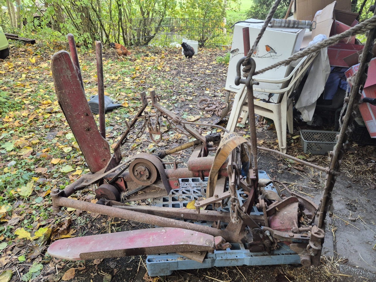 Oude antieke vingerbalk maaimachine, Ophalen, Gebruikt, IJzer