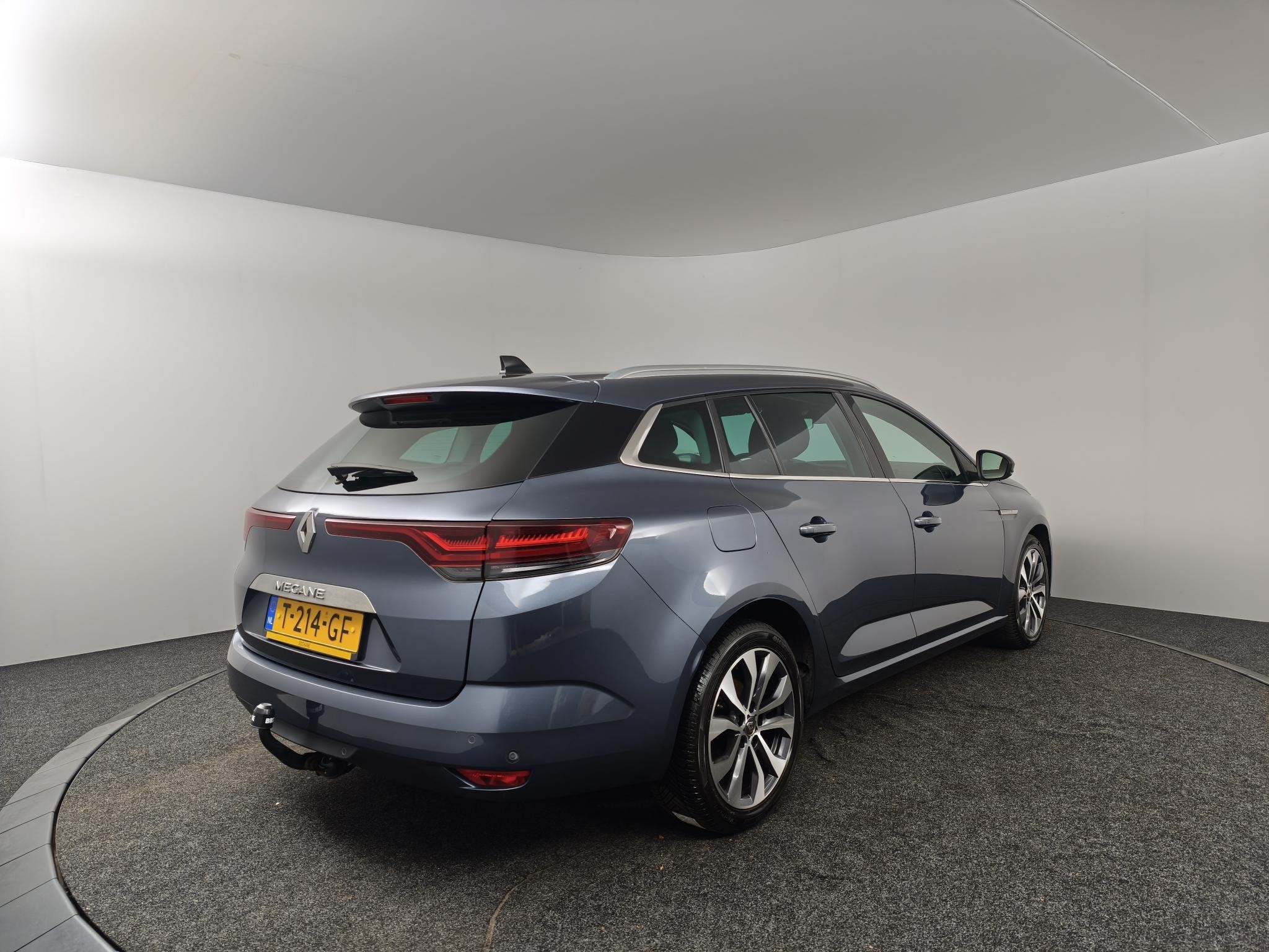 Renault Mégane Estate 1.3 TCe 140 Techno | Automaat | Trekh, Auto's, Stof, Gebruikt, 4 cilinders, Met garantie (alle)