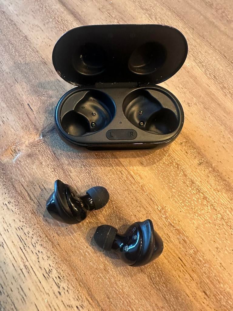 Samsung buds, Telecommunicatie, Mobiele telefoons | Oordopjes, Ophalen of Verzenden, Zo goed als nieuw