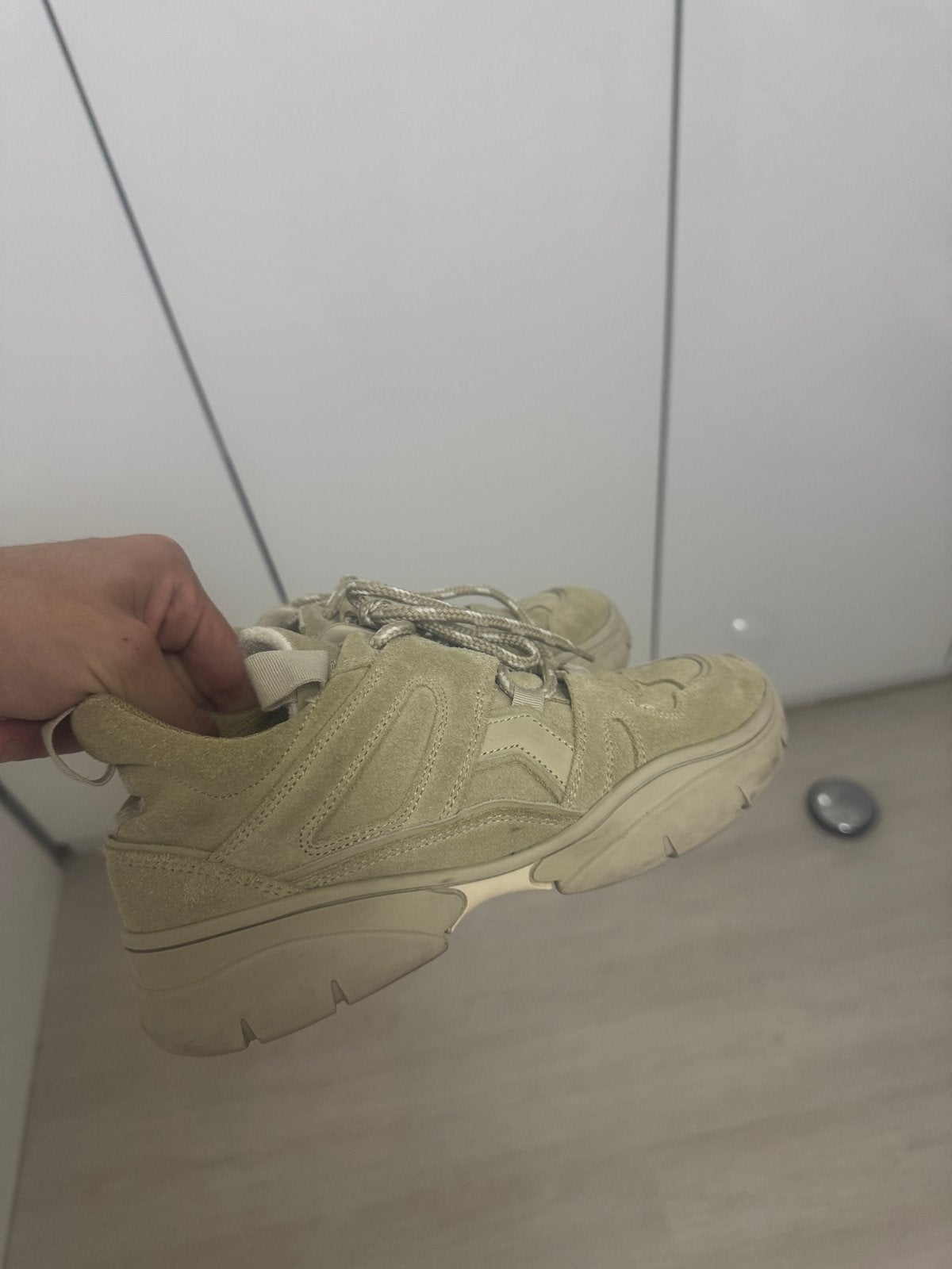 Isabel Marant Sneakers - Zo goed als nieuw, Kleding | Dames, Schoenen, Beige, Ophalen of Verzenden, Sneakers of Gympen, Zo goed als nieuw