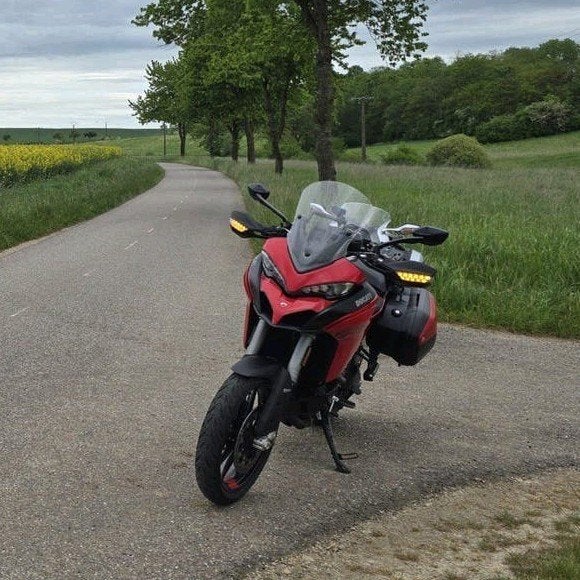 Ducati Multistrada V2S Travel  2023 weinig kms fabrieksgar., Motoren, Motoren | Ducati, 2 cilinders, Motorrijbewijs A, Gebruikt