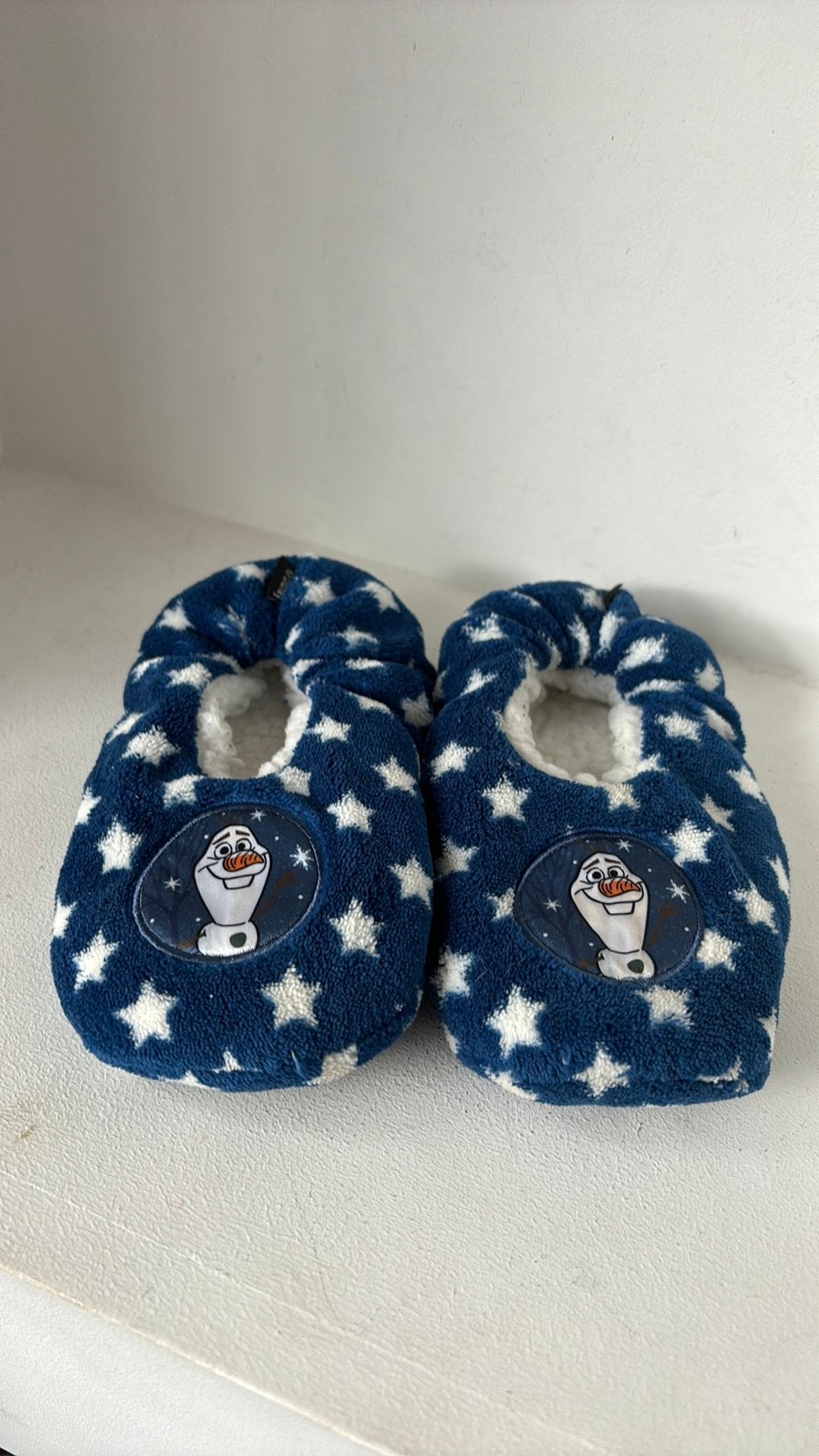 Disney Frozen pantoffels maat 31/33, Ophalen of Verzenden, Overige figuren, Zo goed als nieuw, Overige typen