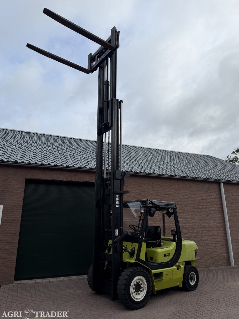 Clark 5000kg triplo 5800h! Diesel heftruck, Niet opgegeven, Heftruck, Ophalen of Verzenden, Meer dan 4000 kg
