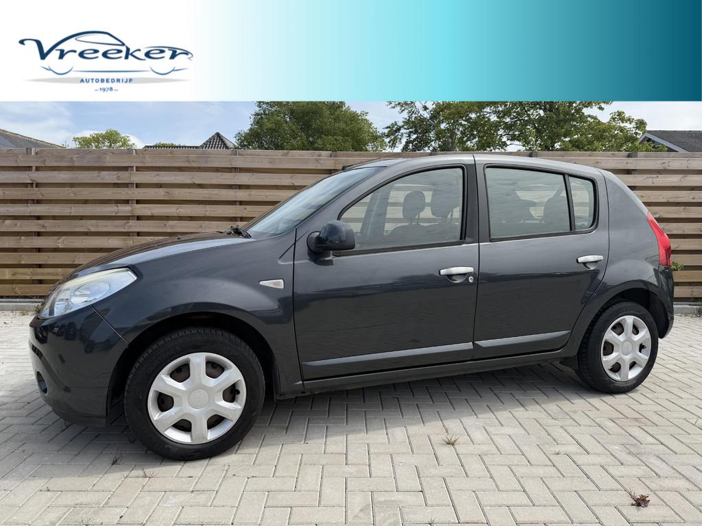 Dacia Sandero 1.2 Lauréate Airco l nieuwe apk, Auto's, Dacia, Voorwielaandrijving, Euro 5, Stof, Gebruikt