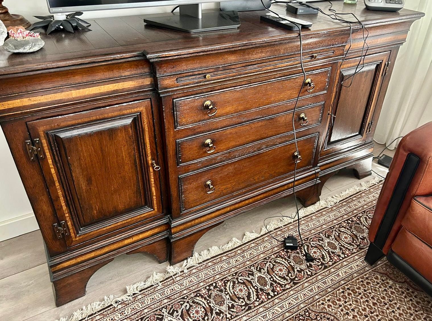 Dressoir /donker hout/ klassiek, Ophalen, Zo goed als nieuw, 25 tot 50 cm, 150 tot 200 cm