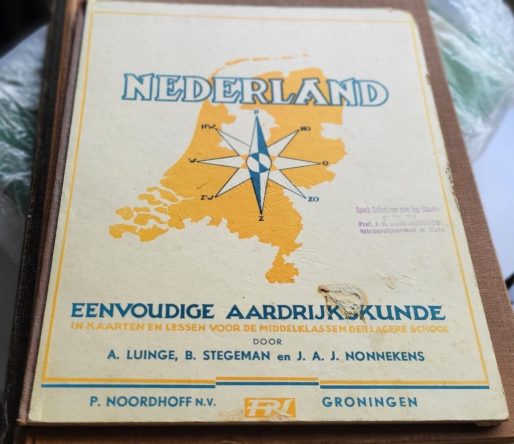 oude Atlasen, bv. Wereldatlas jaren 70 Boeken Oosthoek-Times, Gelezen, Ophalen of Verzenden, Landkaart, 1800 tot 2000