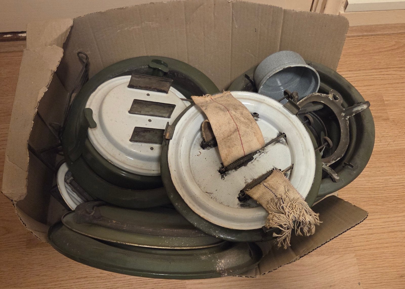 Antieke petroleum stellen 3 stuks, Ophalen