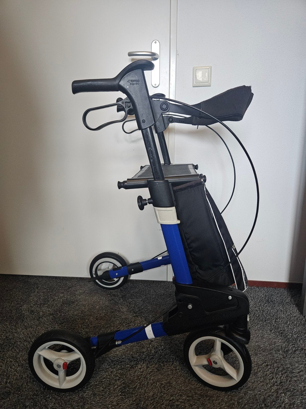 Topro odysse lichtgewicht rollator maat M, Ophalen, Lichtgewicht