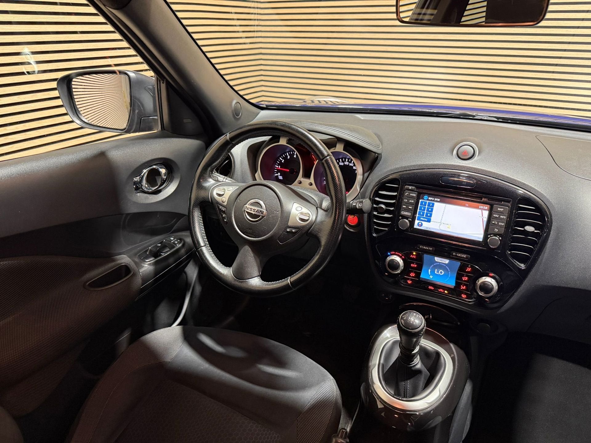 Nissan Juke 1.2 DIG-T S/S | 360 Camera | Airco | Cruise | Na, Auto's, Voorwielaandrijving, Zwart, Met garantie (alle), Blauw