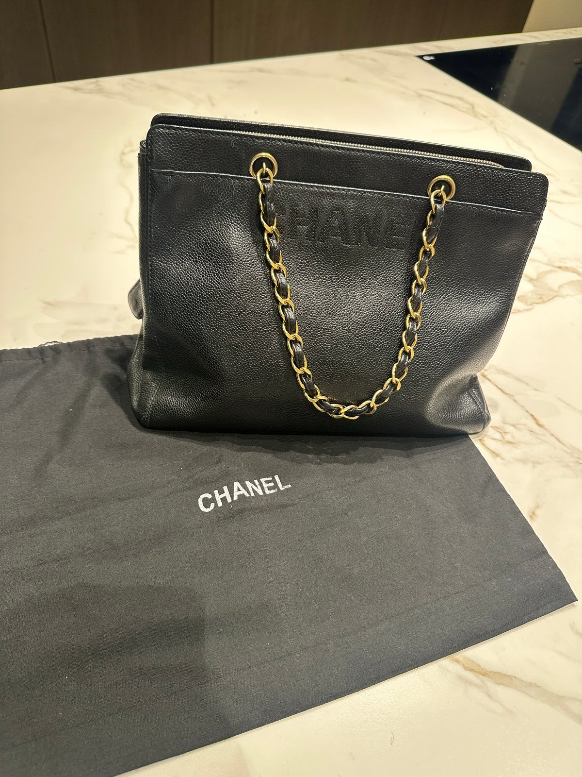 Chanel Shopper Zwart Leer met Gouden Ketting, Ophalen of Verzenden, Gebruikt, Zwart, Shopper