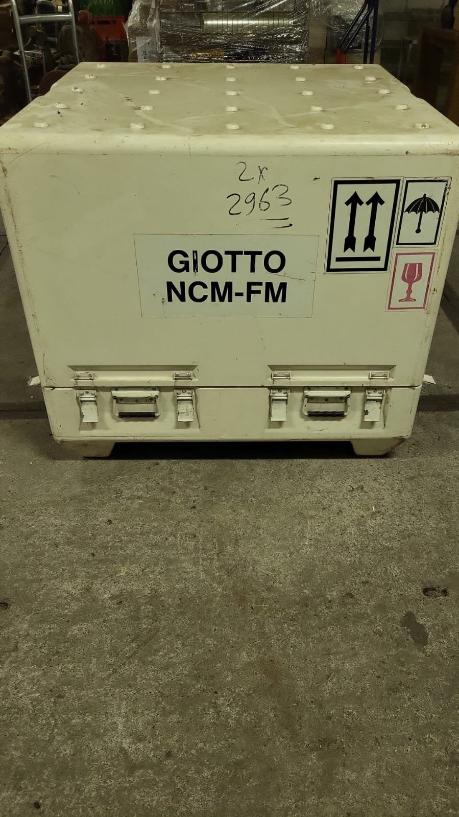 Giotto NCM-FM Transportkist - Ruimtevaart Project, Ophalen