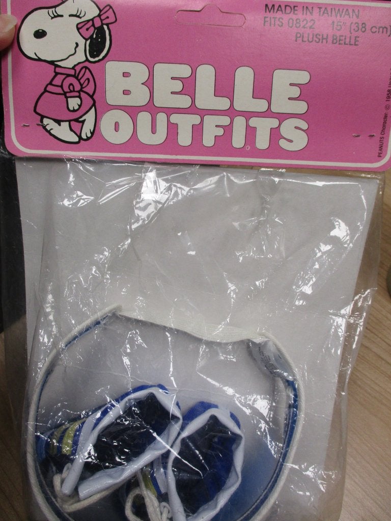 SNOOPY'S zusje BELLE OUTFIT 1958 TENNIS NIEUW in verpakking, Ophalen of Verzenden, Nieuw