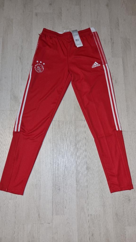 Ajax Trainingsbroek! Seizoen 21/22! Mt 176/S! NIEUW!, Kleding | Heren, Sportkleding, Nieuw, Ophalen of Verzenden, Voetbal, Rood
