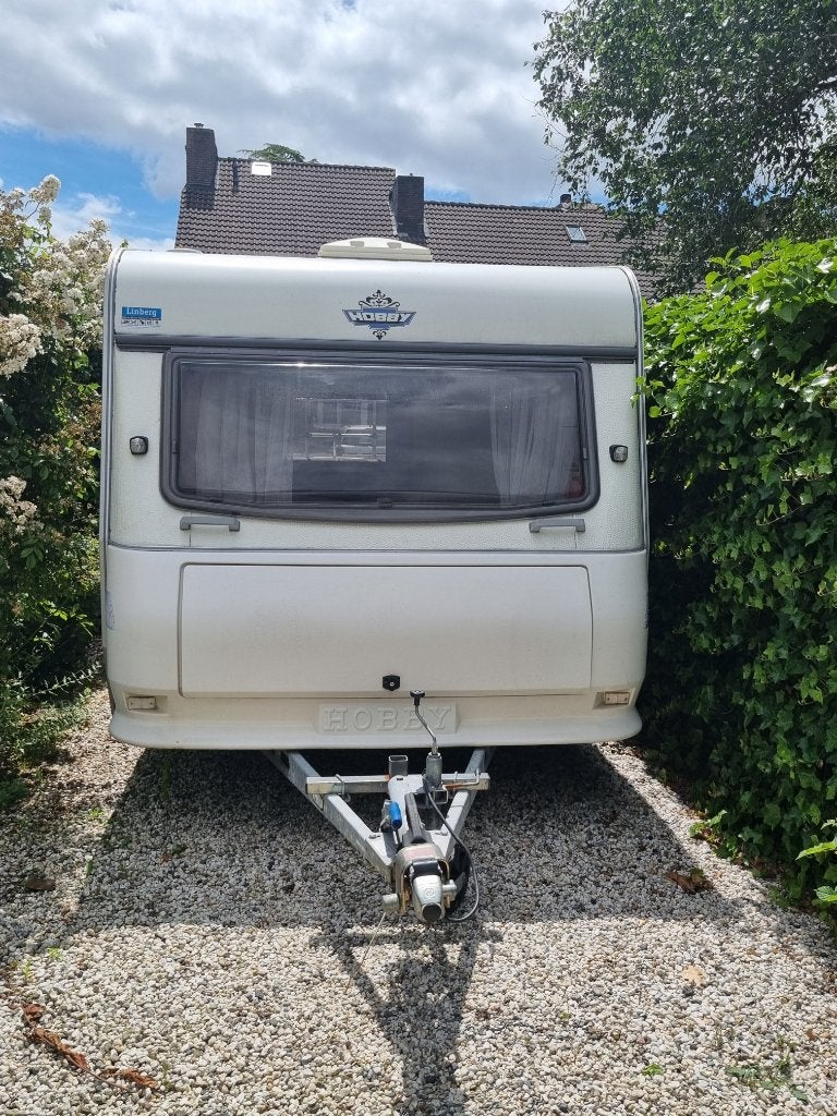 Hobby Excellent 470 caravan uit 1999, Caravans en Kamperen, Rondzit, Hobby, Kachel, Dwarsbed