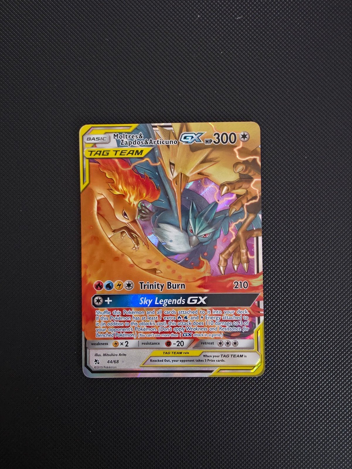 Moltres & Zapdos & Articuno GX – Hidden Fates (HIF 44), Ophalen of Verzenden, Zo goed als nieuw, Losse kaart, Foil